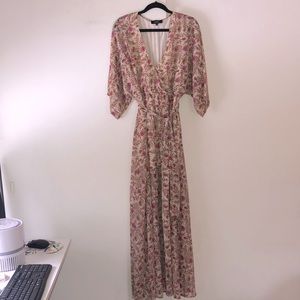 Like New!! Vici Kimono Sleeve Printed Maxi Dress